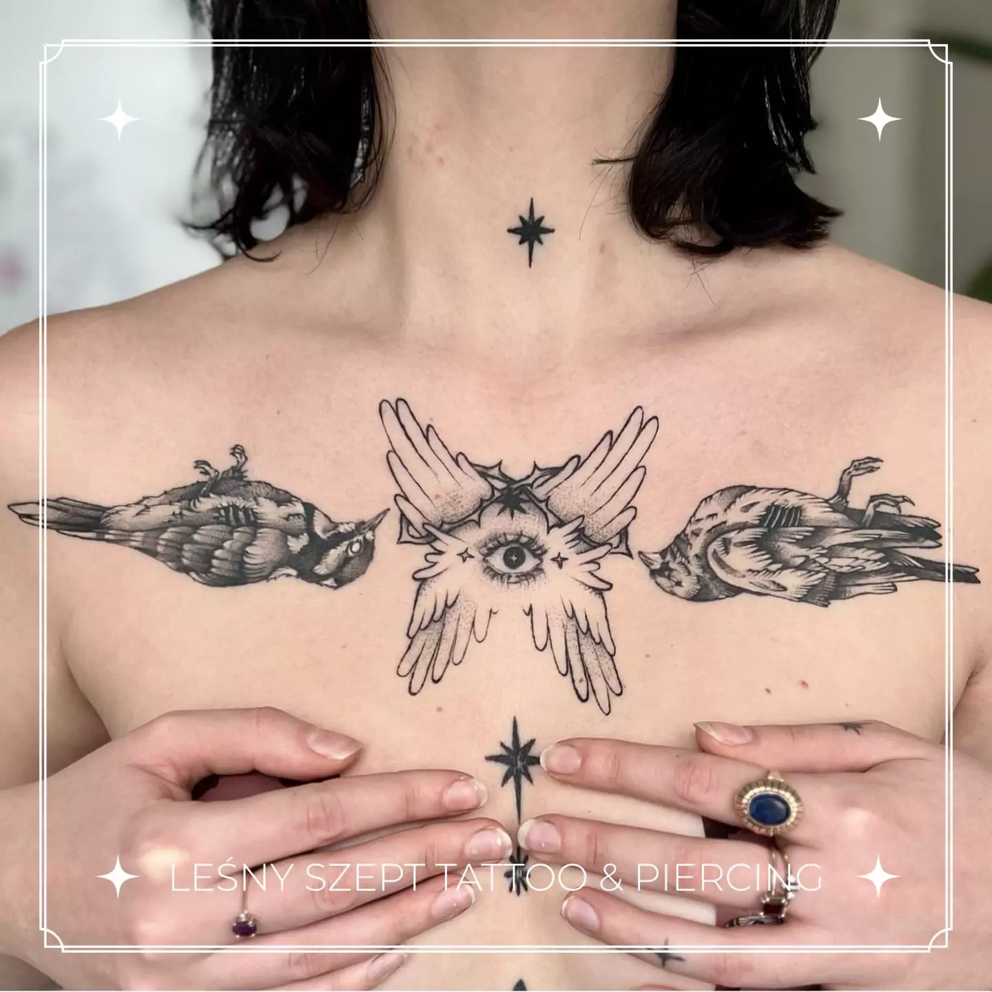 tatuaz oka ze skrzydalmi